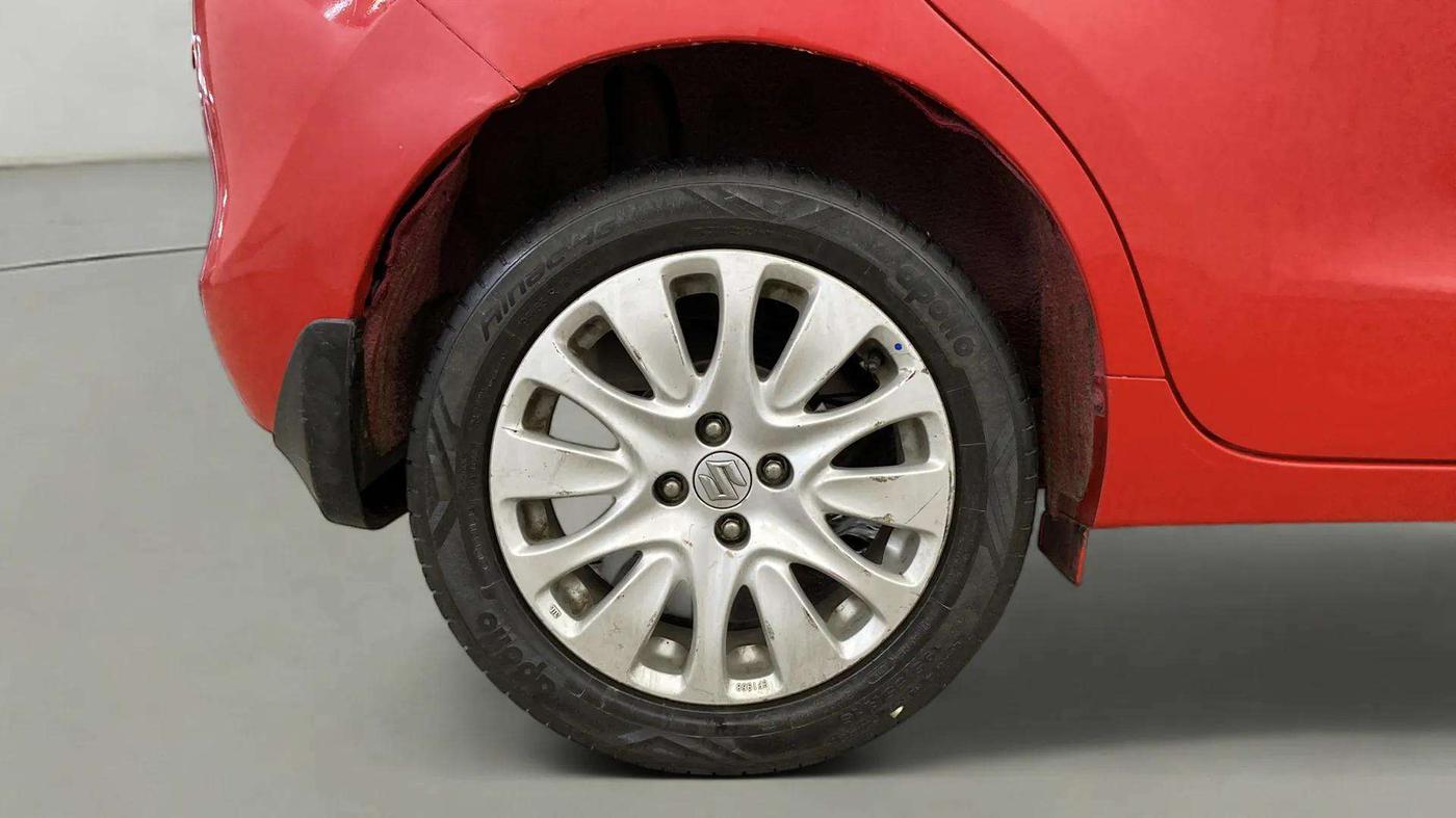 2015 Maruti Baleno ALPHA PETROL 1.2, Petrol, Manual, 79,493 km, Right Rear Wheel