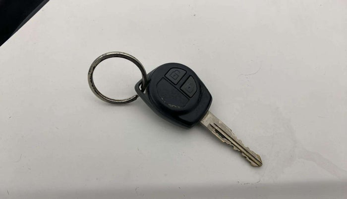 2013 Maruti Wagon R 1.0 VXI, Petrol, Manual, 50,171 km, Key Close Up