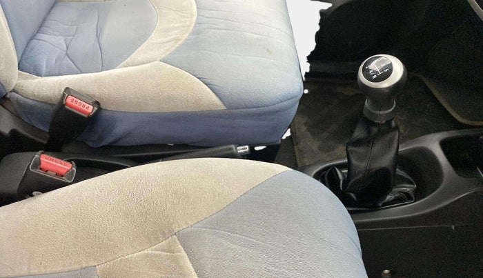 2013 Maruti Wagon R 1.0 VXI, Petrol, Manual, 50,171 km, Gear Lever