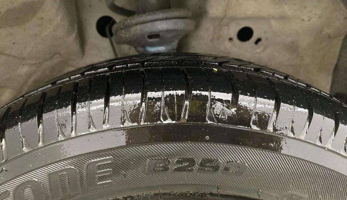 2013 Maruti Wagon R 1.0 VXI, Petrol, Manual, 50,171 km, Right Front Tyre Tread
