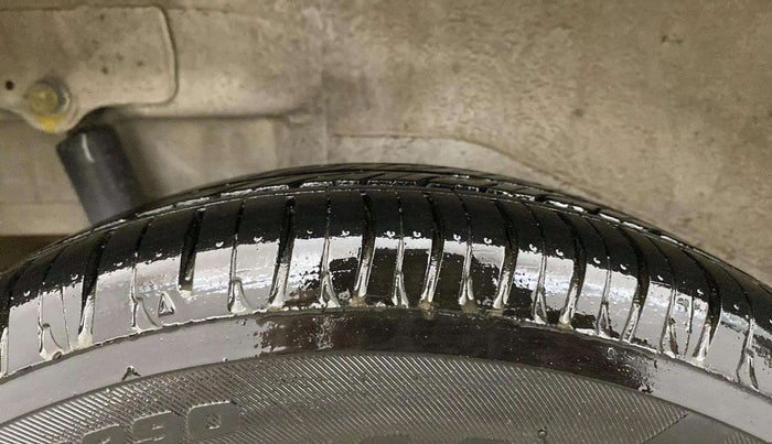 2013 Maruti Wagon R 1.0 VXI, Petrol, Manual, 50,171 km, Right Rear Tyre Tread