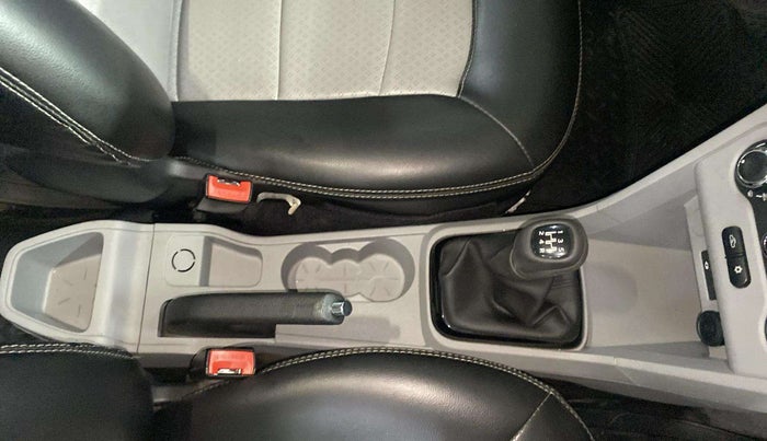 2024 Tata Tiago XT PETROL, Petrol, Manual, 10,964 km, Gear Lever