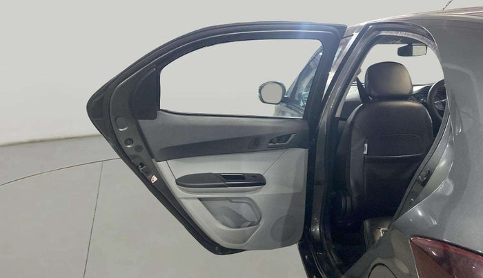 2024 Tata Tiago XT PETROL, Petrol, Manual, 10,964 km, LHS Rear Door