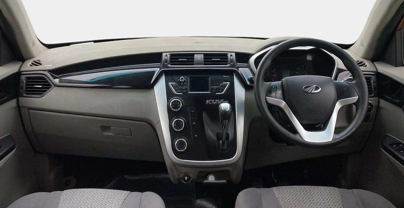 2016 Mahindra Kuv100 K8 6 STR, Petrol, Manual, 40,897 km, Dashboard