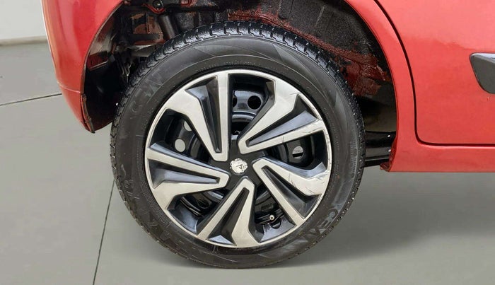 2016 Maruti Wagon R 1.0 VXI, Petrol, Manual, 30,100 km, Right Rear Wheel