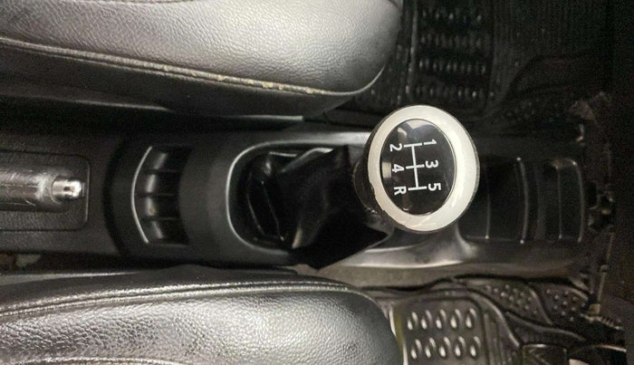 2016 Maruti Wagon R 1.0 VXI, Petrol, Manual, 30,100 km, Gear Lever