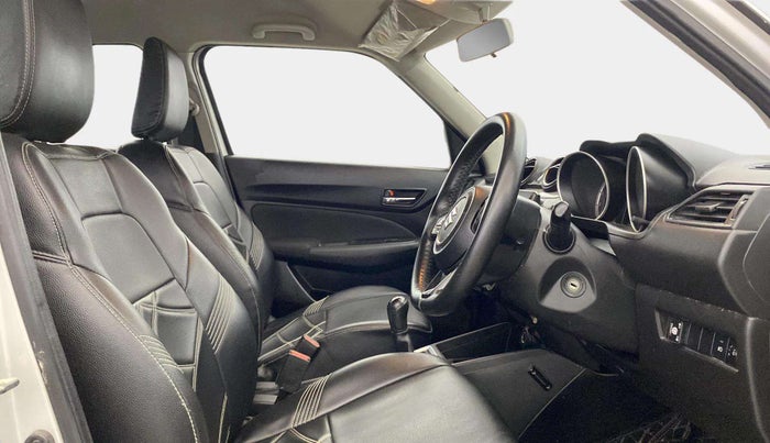 2019 Maruti Swift VXI, CNG, Manual, 44,335 km, Right Side Front Door Cabin