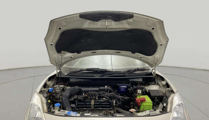 2019 Maruti Swift VXI, CNG, Manual, 44,335 km, Open Bonet