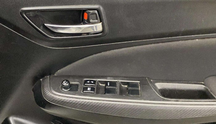 2019 Maruti Swift VXI, CNG, Manual, 44,335 km, Driver Side Door Panels Control
