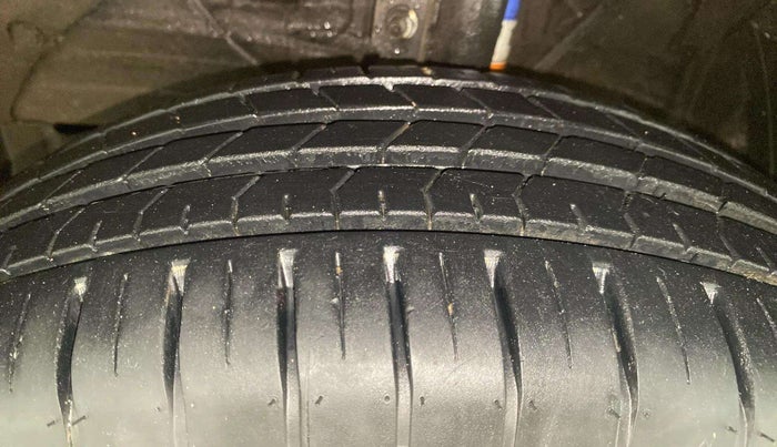 2024 Maruti Baleno ZETA 1.2 AGS, Petrol, Automatic, 1,025 km, Left Front Tyre Tread