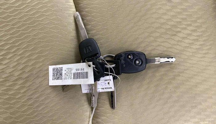 2014 Honda Amaze 1.2L I-VTEC S, Petrol, Manual, 40,938 km, Key Close Up