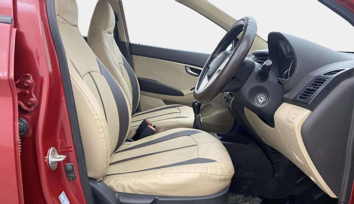 2017 Hyundai Eon SPORTZ, Petrol, Manual, 82,229 km, Right Side Front Door Cabin