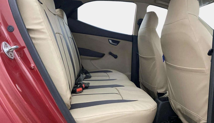 2017 Hyundai Eon SPORTZ, Petrol, Manual, 82,229 km, Right Side Rear Door Cabin