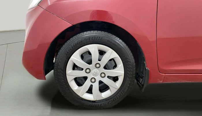 2017 Hyundai Eon SPORTZ, Petrol, Manual, 82,229 km, Left Front Wheel