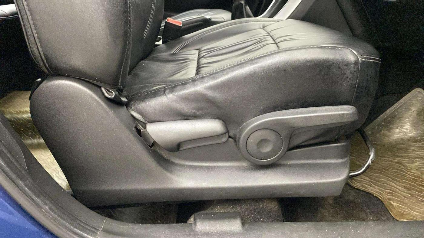 2018 Maruti S Cross ZETA 1.3, Diesel, Manual, 61,583 km, Driver Side Adjustment Panel