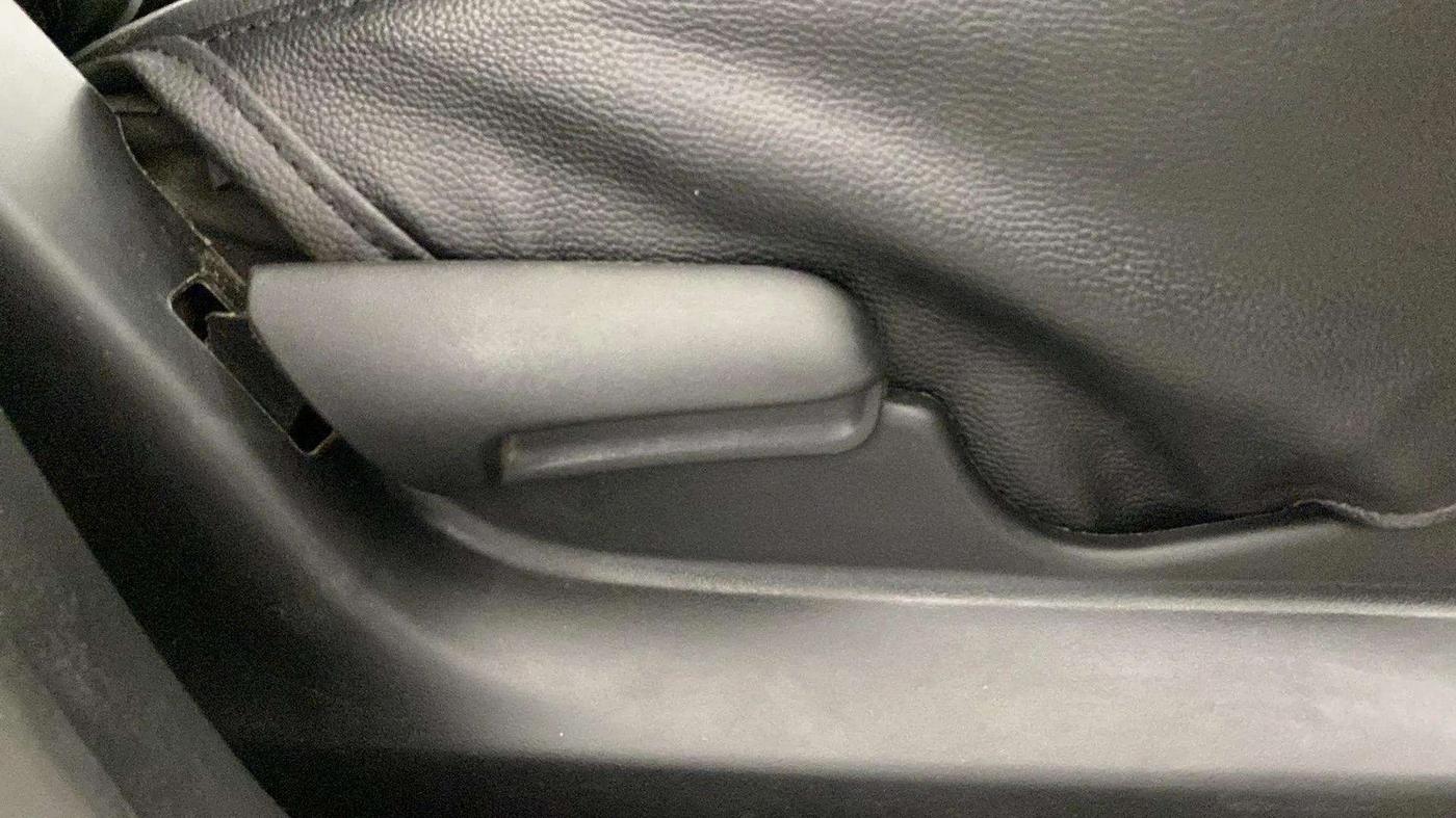 2018 Maruti Celerio X ZXI, CNG, Manual, 50,509 km, Driver Side Adjustment Panel