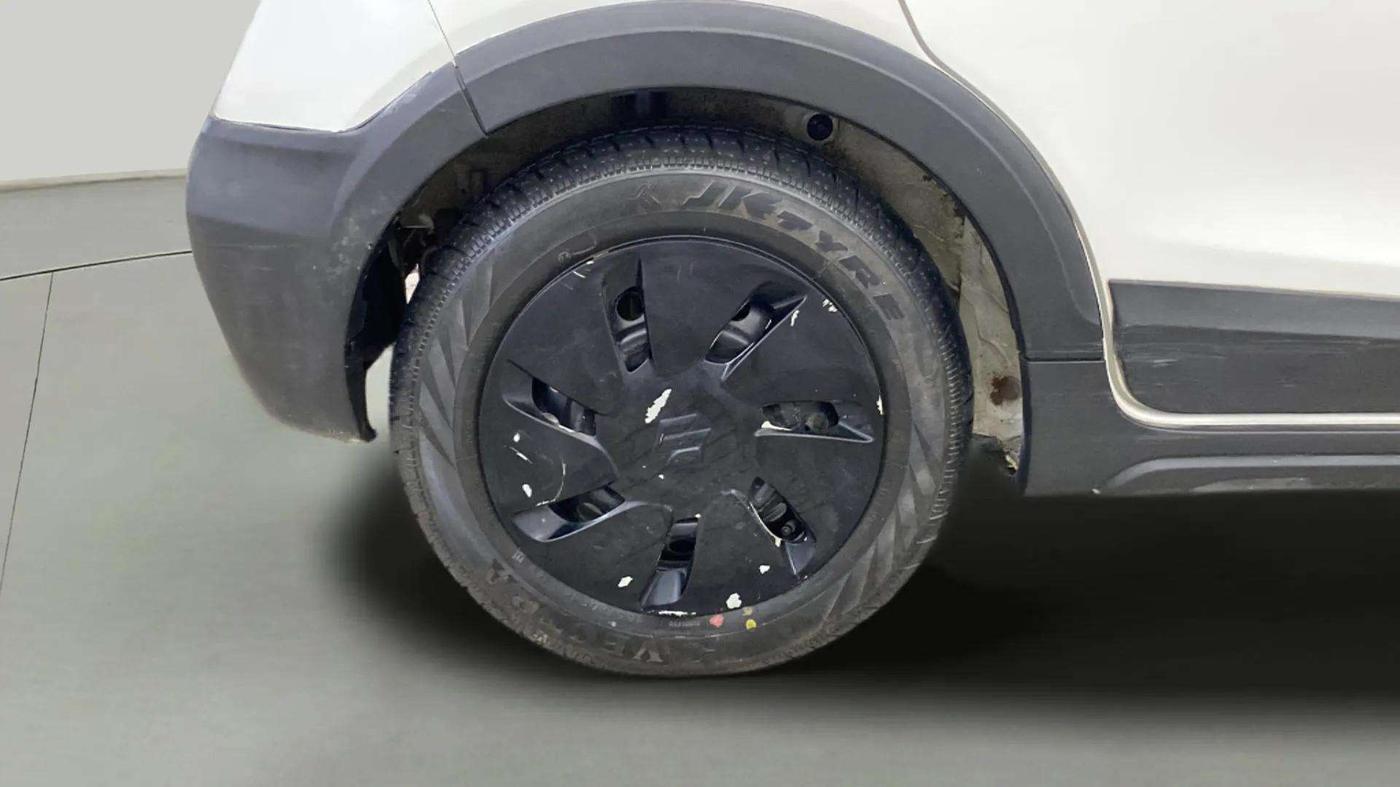 2018 Maruti Celerio X ZXI, CNG, Manual, 50,509 km, Right Rear Wheel