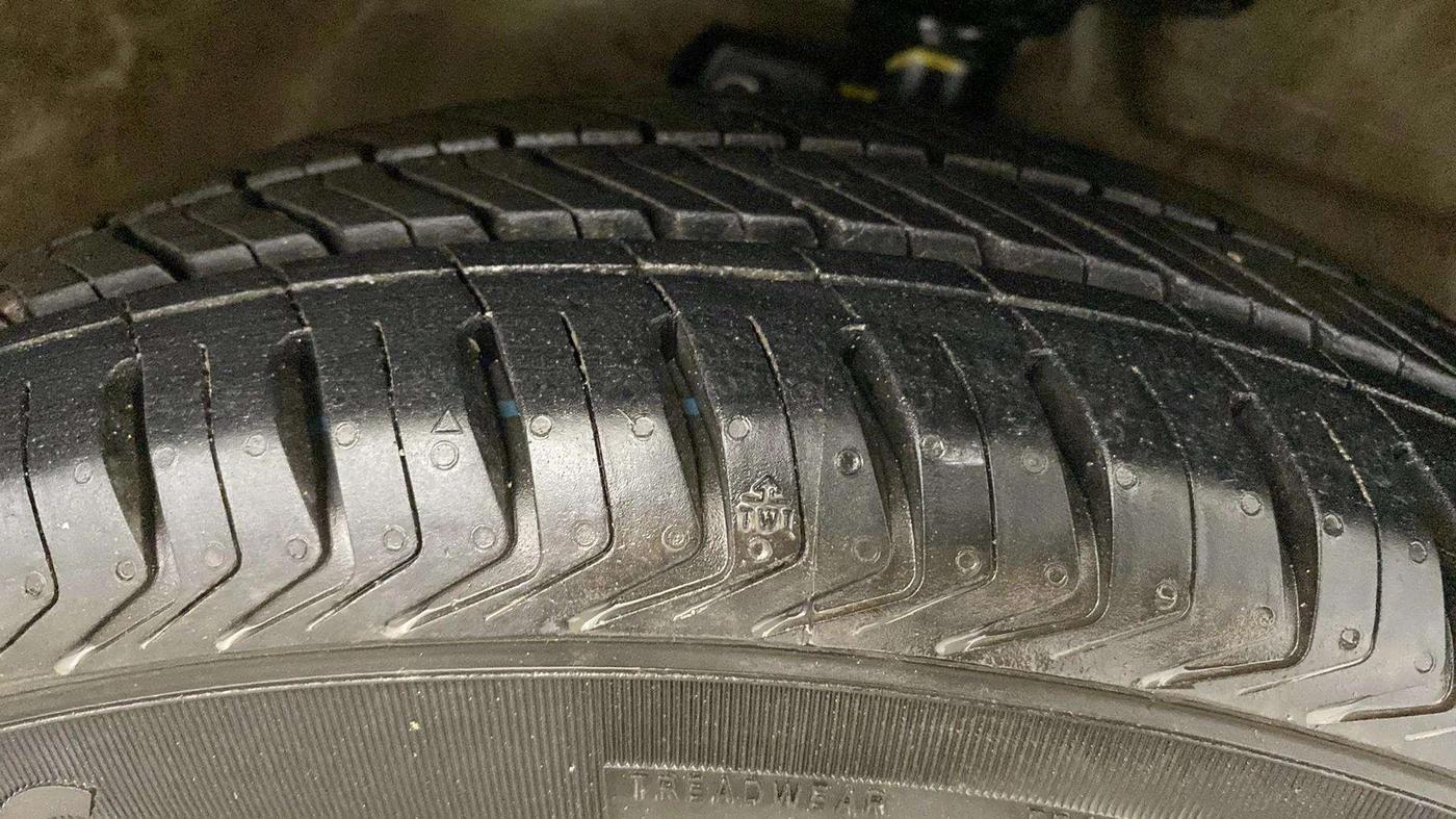 2018 Maruti Celerio X ZXI, CNG, Manual, 50,509 km, Right Front Tyre Tread