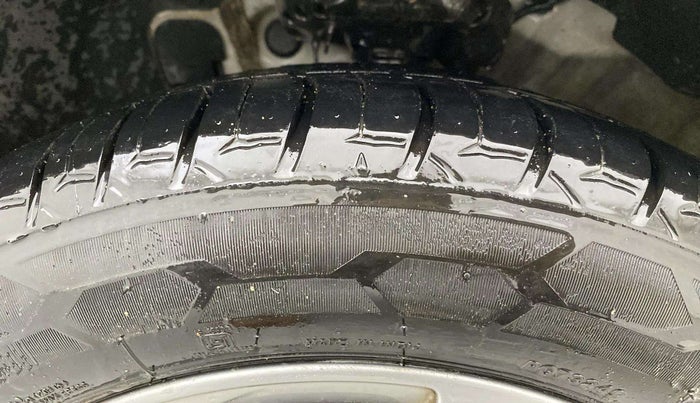 2022 Hyundai Verna S PLUS 1.5 VTVT, Petrol, Manual, 95,670 km, Left Front Tyre Tread