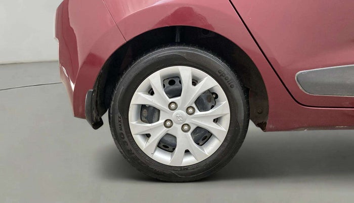 2015 Hyundai Grand i10 SPORTZ 1.2 KAPPA VTVT, CNG, Manual, 32,573 km, Right Rear Wheel