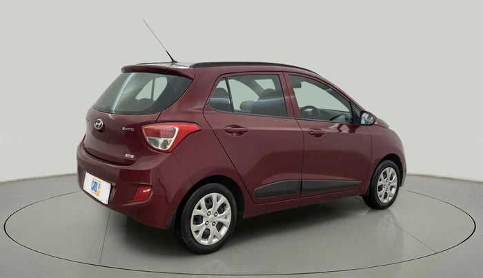 2015 Hyundai Grand i10 SPORTZ 1.2 KAPPA VTVT, CNG, Manual, 32,573 km, Right Back Diagonal