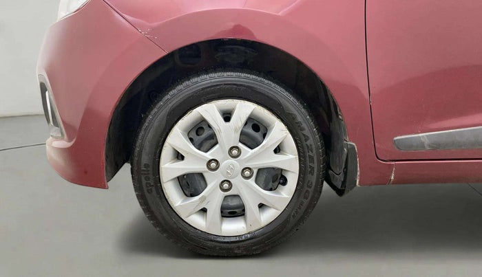 2015 Hyundai Grand i10 SPORTZ 1.2 KAPPA VTVT, CNG, Manual, 32,573 km, Left Front Wheel