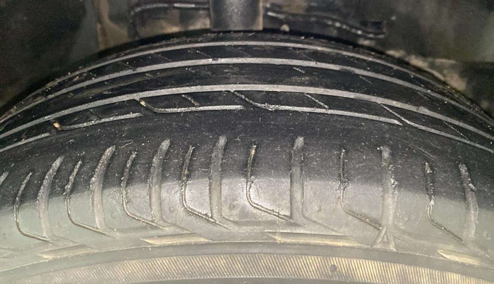 2020 Tata NEXON XZA PLUS (O) PETROL, Petrol, Automatic, 77,932 km, Right Front Tyre Tread