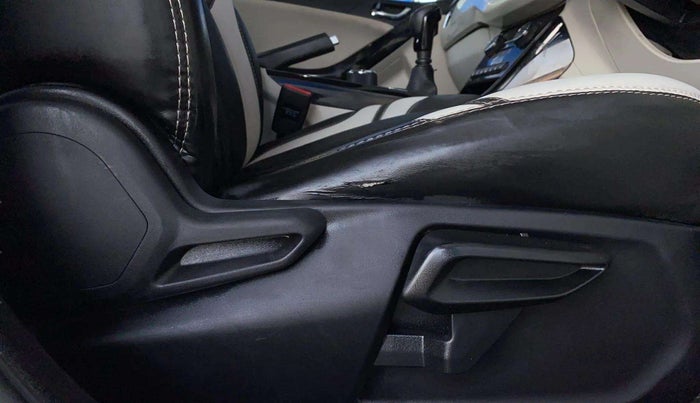 2023 Tata NEXON XZ PLUS PETROL, Petrol, Manual, 28,327 km, Driver Side Adjustment Panel