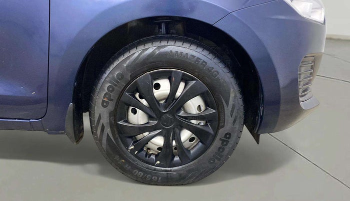 2019 Maruti Swift LXI, Petrol, Manual, 75,667 km, Right Front Wheel
