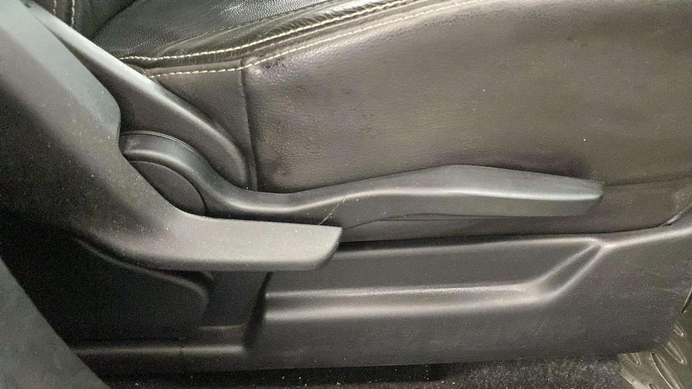 2019 Maruti XL6 ALPHA AT, Petrol, Automatic, 79,903 km, Driver Side Adjustment Panel