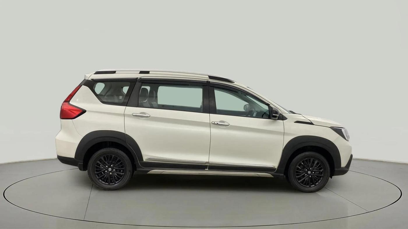 2019 Maruti XL6 ALPHA AT, Petrol, Automatic, 79,903 km, Right Side View