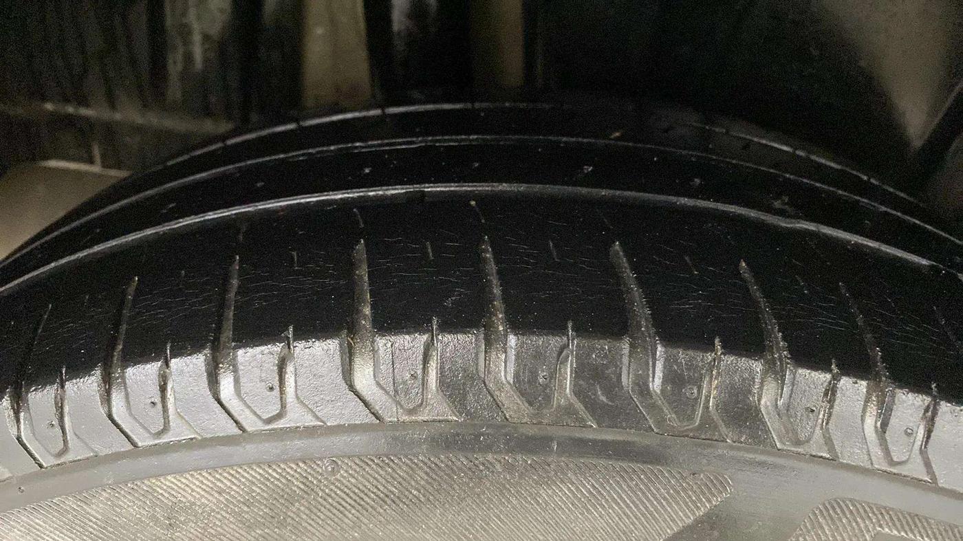 2019 Maruti XL6 ALPHA AT, Petrol, Automatic, 79,903 km, Right Rear Tyre Tread