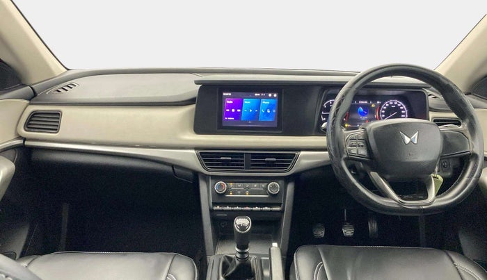 2022 Mahindra XUV700 MX D MT 5 STR, Diesel, Manual, 58,937 km, Dashboard