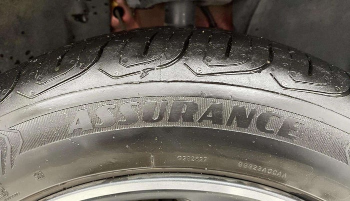 2021 Tata ALTROZ XZ PLUS PETROL, Petrol, Manual, 38,926 km, Right Front Tyre Tread