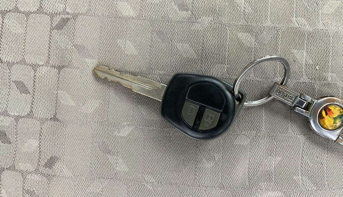 2015 Maruti Wagon R 1.0 VXI, Petrol, Manual, 58,584 km, Key Close Up