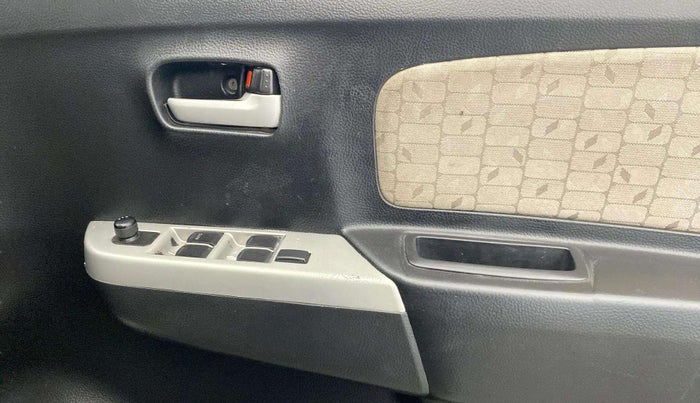 2015 Maruti Wagon R 1.0 VXI, Petrol, Manual, 58,584 km, Driver Side Door Panels Control