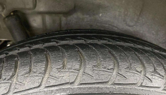 2015 Maruti Wagon R 1.0 VXI, Petrol, Manual, 58,584 km, Right Rear Tyre Tread