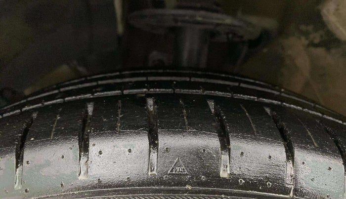 2022 Maruti Baleno ZETA PETROL 1.2, Petrol, Manual, 42,909 km, Left Front Tyre Tread