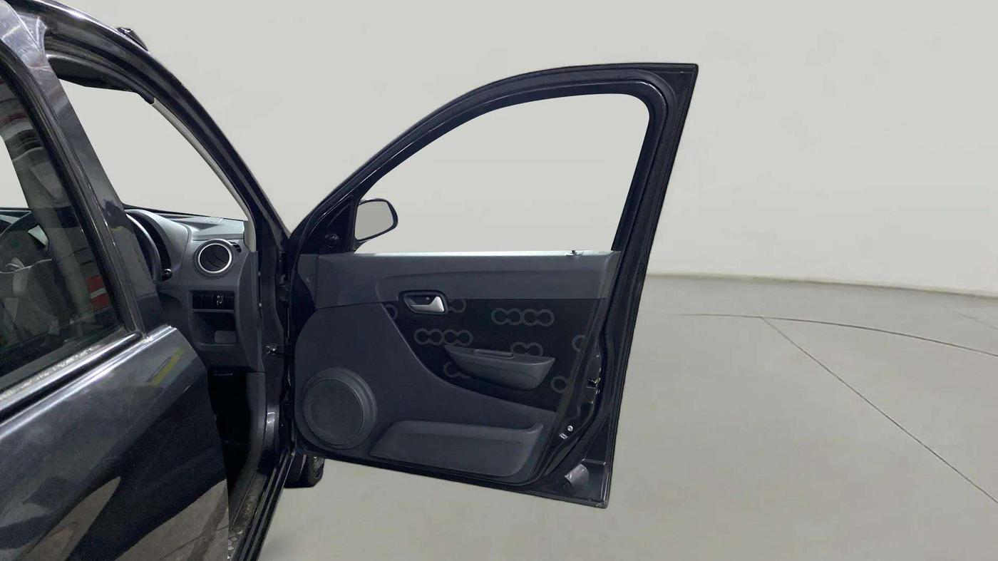 2015 Maruti Alto 800 LXI, Petrol, Manual, 8,737 km, RHS Front Door