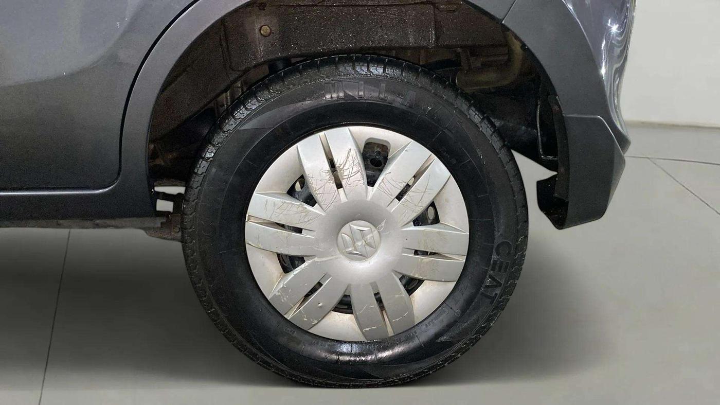 2015 Maruti Alto 800 LXI, Petrol, Manual, 8,737 km, Left Rear Wheel