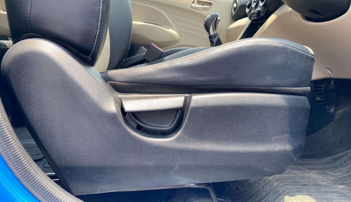 2018 Hyundai NEW SANTRO SPORTZ AMT, Petrol, Automatic, 44,100 km, Driver Side Adjustment Panel