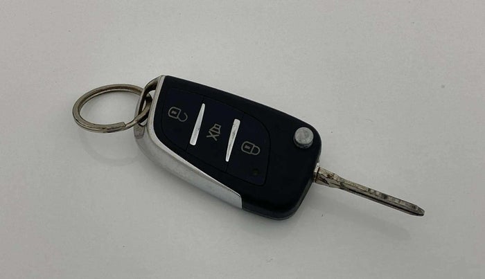 2022 Nissan MAGNITE XE, Petrol, Manual, 40,088 km, Key Close Up