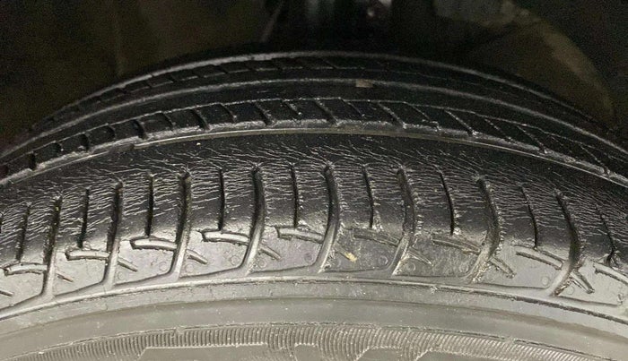 2018 Maruti Baleno DELTA PETROL 1.2, Petrol, Manual, 46,937 km, Right Front Tyre Tread
