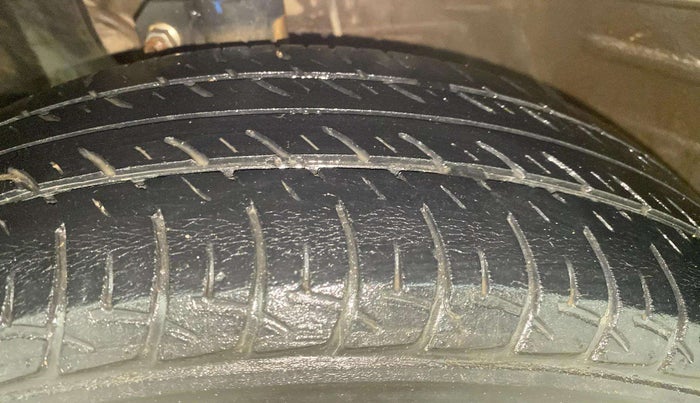 2022 Maruti New Wagon-R VXI CNG 1.0, CNG, Manual, 55,213 km, Left Front Tyre Tread