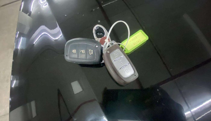 2018 Hyundai Creta SX AT 1.6 PETROL, Petrol, Automatic, 71,809 km, Key Close Up