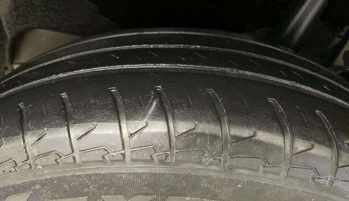 2022 Maruti Dzire VXI CNG, CNG, Manual, 55,981 km, Left Rear Tyre Tread