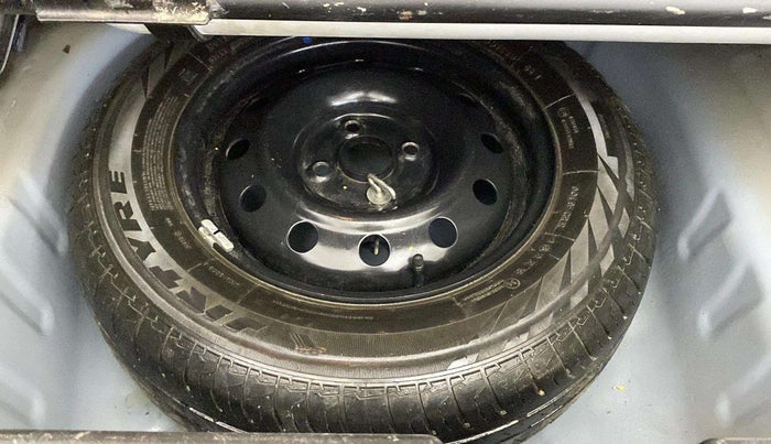 2022 Maruti Dzire VXI CNG, CNG, Manual, 55,981 km, Spare Tyre