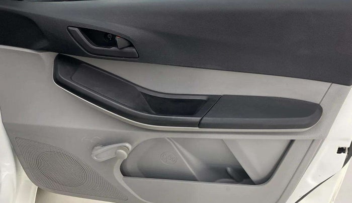 2022 Tata Tiago XE PETROL, Petrol, Manual, 53,473 km, Driver Side Door Panels Control