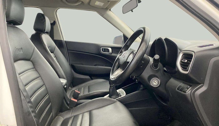 2020 Hyundai VENUE S 1.2, Petrol, Manual, 54,532 km, Right Side Front Door Cabin