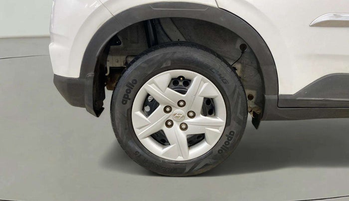 2020 Hyundai VENUE S 1.2, Petrol, Manual, 54,532 km, Right Rear Wheel